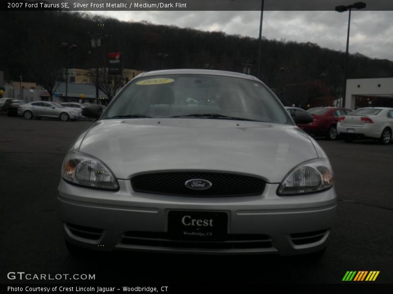 Silver Frost Metallic / Medium/Dark Flint 2007 Ford Taurus SE