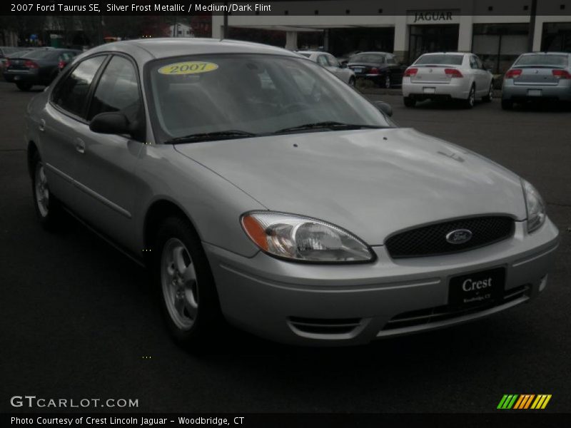 Silver Frost Metallic / Medium/Dark Flint 2007 Ford Taurus SE