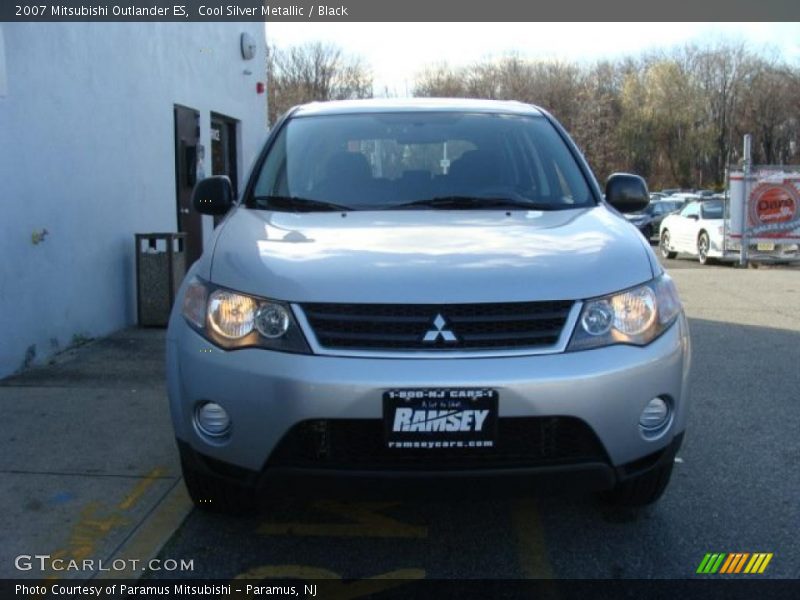 Cool Silver Metallic / Black 2007 Mitsubishi Outlander ES