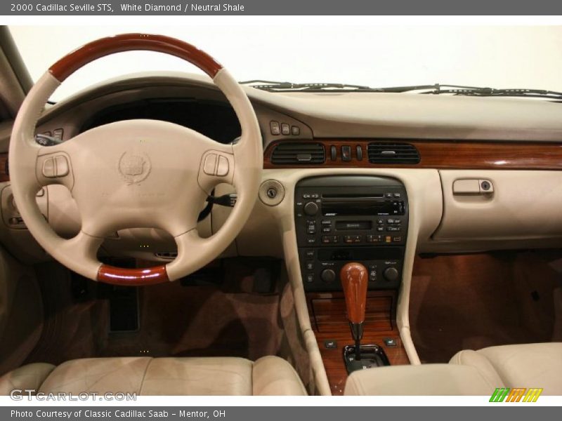 White Diamond / Neutral Shale 2000 Cadillac Seville STS