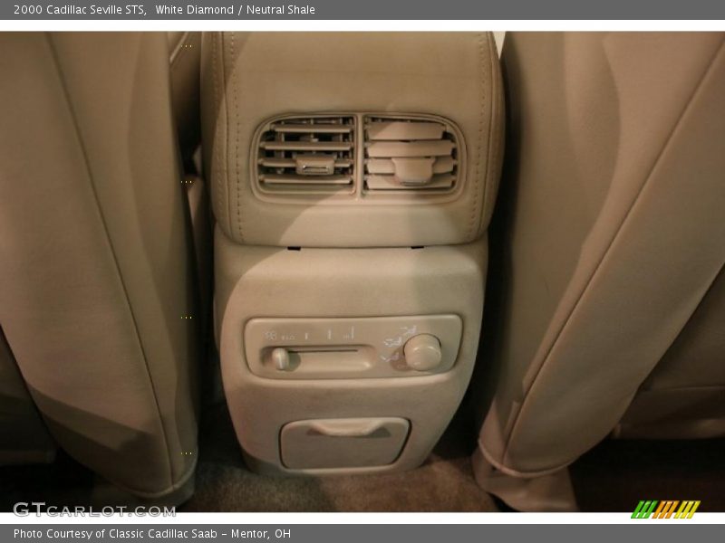 White Diamond / Neutral Shale 2000 Cadillac Seville STS