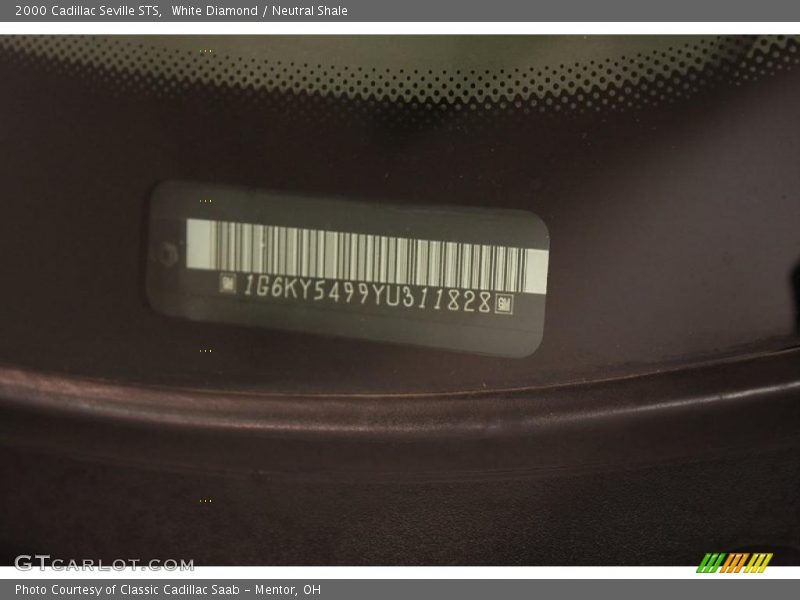 White Diamond / Neutral Shale 2000 Cadillac Seville STS