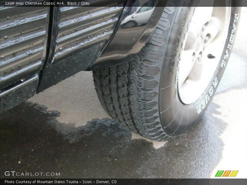 Black / Gray 1996 Jeep Cherokee Classic 4x4