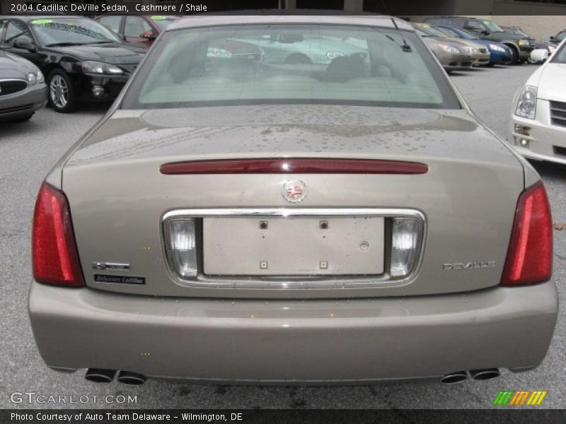 Cashmere / Shale 2004 Cadillac DeVille Sedan