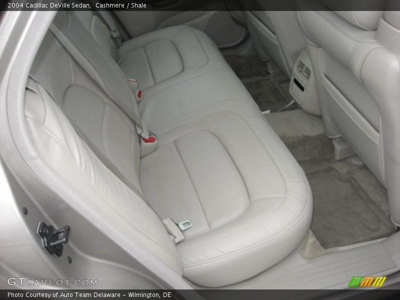 Cashmere / Shale 2004 Cadillac DeVille Sedan