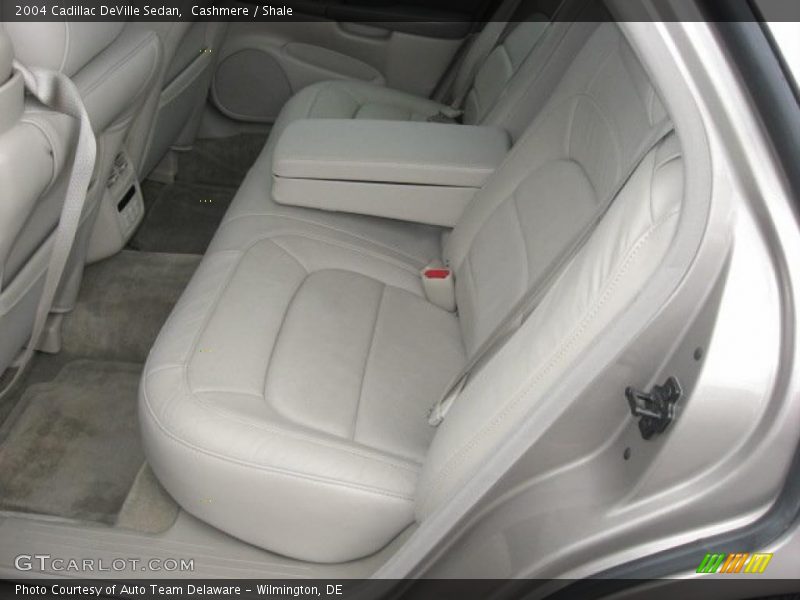Cashmere / Shale 2004 Cadillac DeVille Sedan