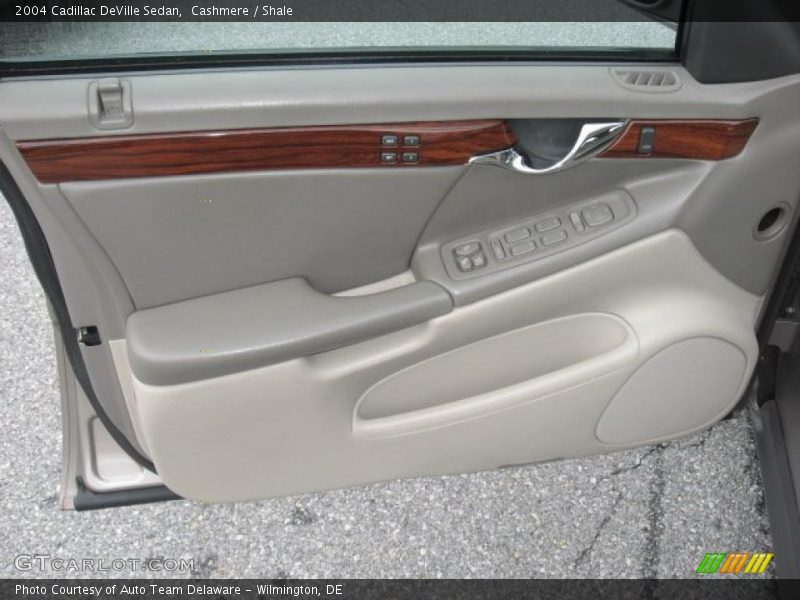 Cashmere / Shale 2004 Cadillac DeVille Sedan