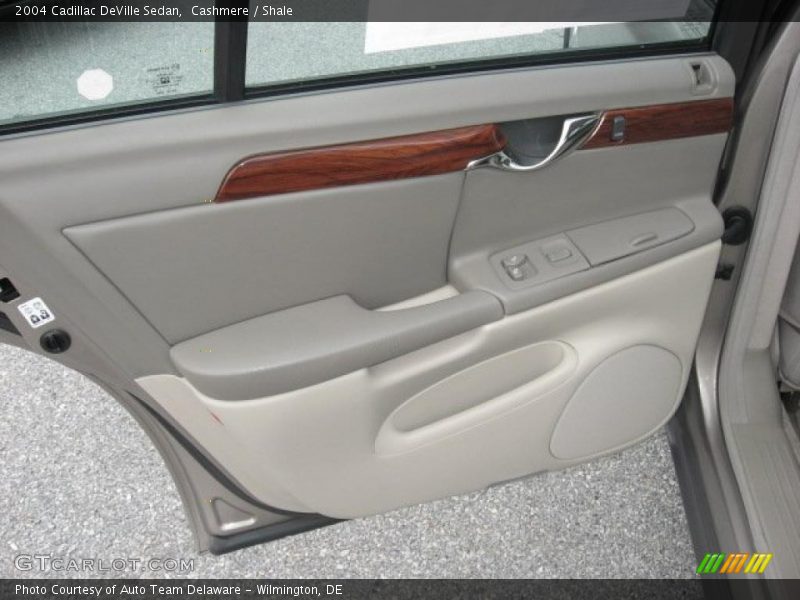 Cashmere / Shale 2004 Cadillac DeVille Sedan