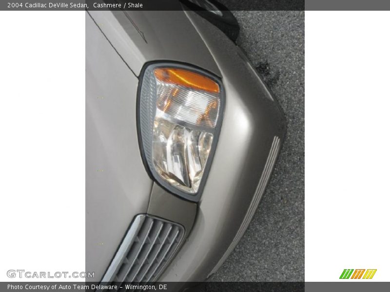 Cashmere / Shale 2004 Cadillac DeVille Sedan