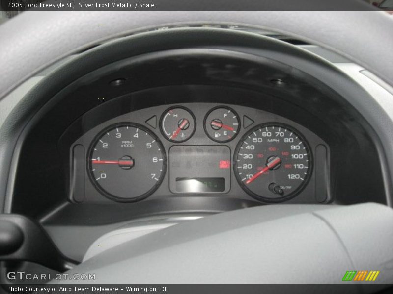 Silver Frost Metallic / Shale 2005 Ford Freestyle SE