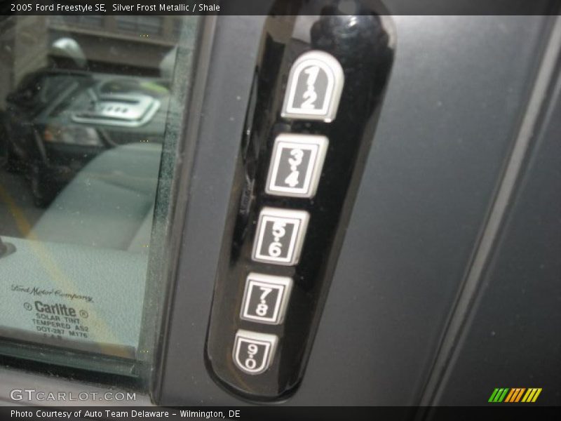 Silver Frost Metallic / Shale 2005 Ford Freestyle SE