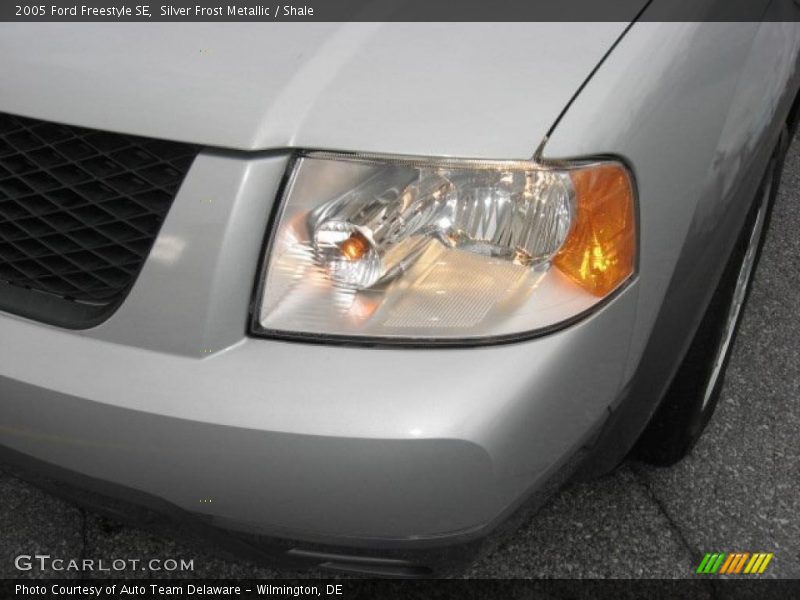 Silver Frost Metallic / Shale 2005 Ford Freestyle SE