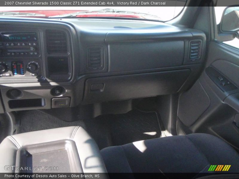 Victory Red / Dark Charcoal 2007 Chevrolet Silverado 1500 Classic Z71 Extended Cab 4x4