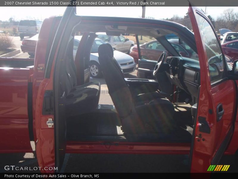Victory Red / Dark Charcoal 2007 Chevrolet Silverado 1500 Classic Z71 Extended Cab 4x4