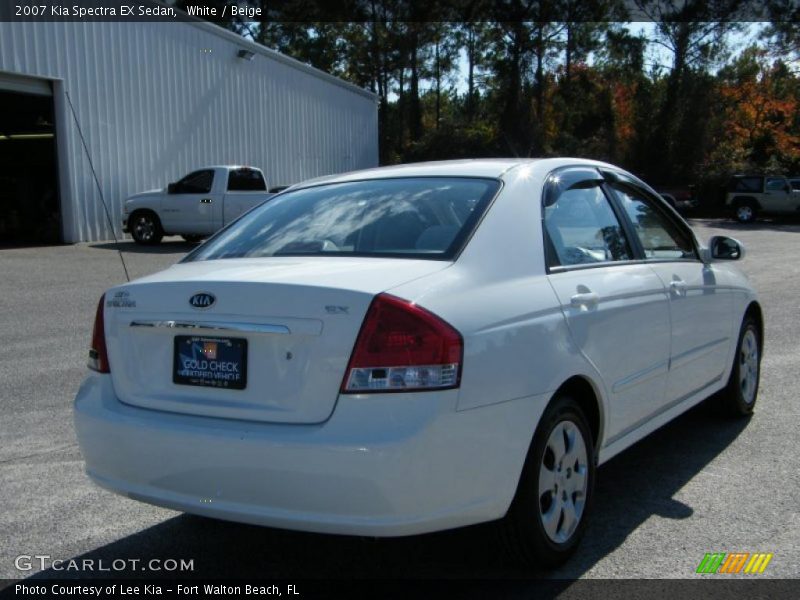 White / Beige 2007 Kia Spectra EX Sedan