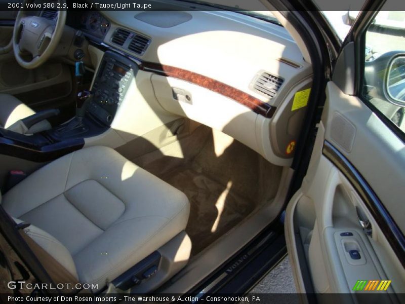 Black / Taupe/Light Taupe 2001 Volvo S80 2.9