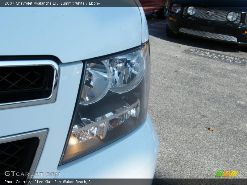 Summit White / Ebony 2007 Chevrolet Avalanche LT