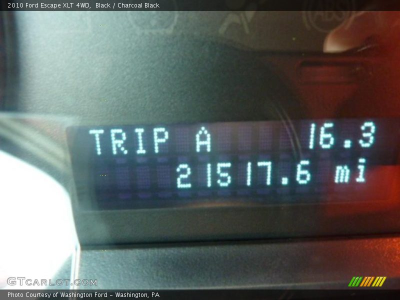 Black / Charcoal Black 2010 Ford Escape XLT 4WD