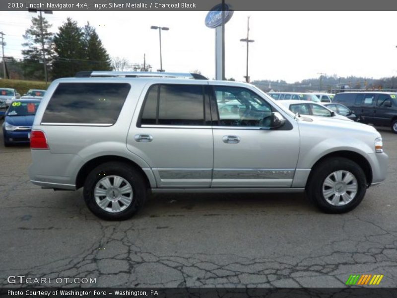 Ingot Silver Metallic / Charcoal Black 2010 Lincoln Navigator 4x4