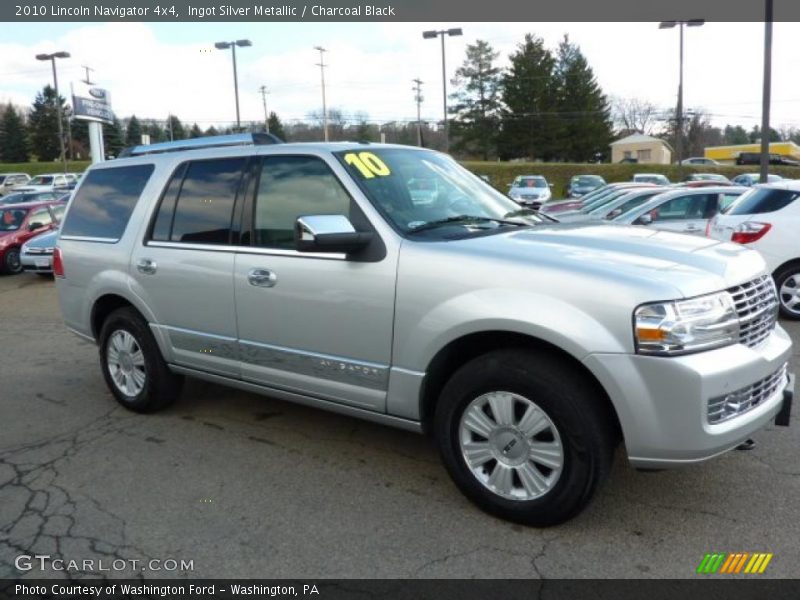 Ingot Silver Metallic / Charcoal Black 2010 Lincoln Navigator 4x4