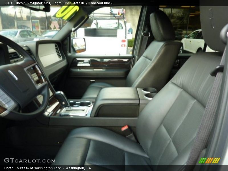 Ingot Silver Metallic / Charcoal Black 2010 Lincoln Navigator 4x4
