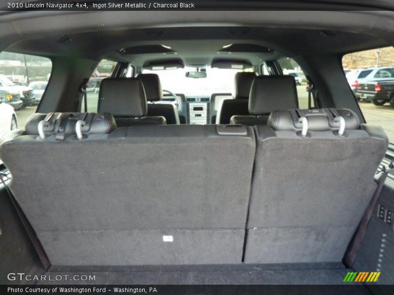 Ingot Silver Metallic / Charcoal Black 2010 Lincoln Navigator 4x4