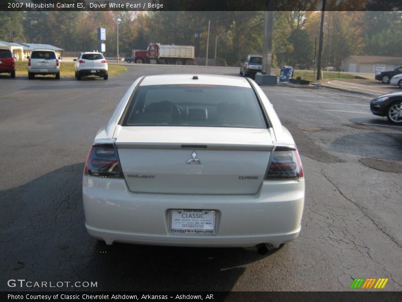 Dover White Pearl / Beige 2007 Mitsubishi Galant ES