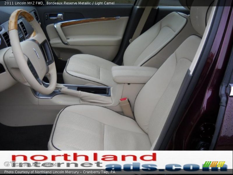 Bordeaux Reserve Metallic / Light Camel 2011 Lincoln MKZ FWD