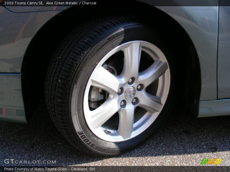 Aloe Green Metallic / Charcoal 2009 Toyota Camry SE