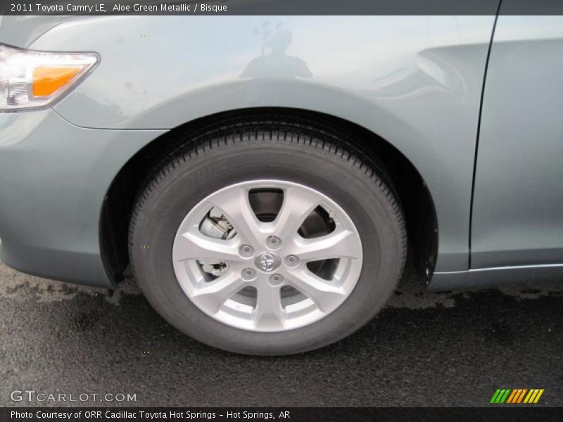 Aloe Green Metallic / Bisque 2011 Toyota Camry LE