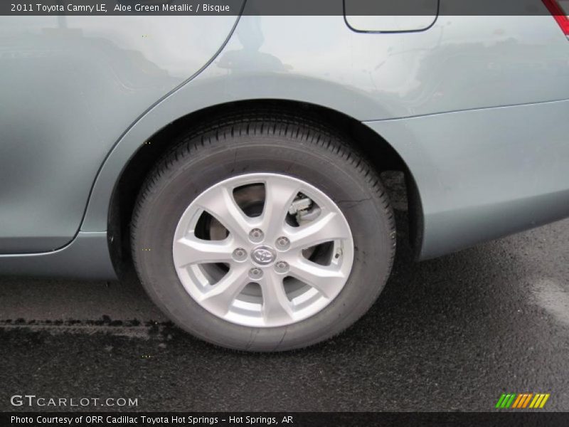 Aloe Green Metallic / Bisque 2011 Toyota Camry LE