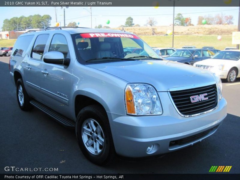 Pure Silver Metallic / Light Titanium 2010 GMC Yukon XL SLT