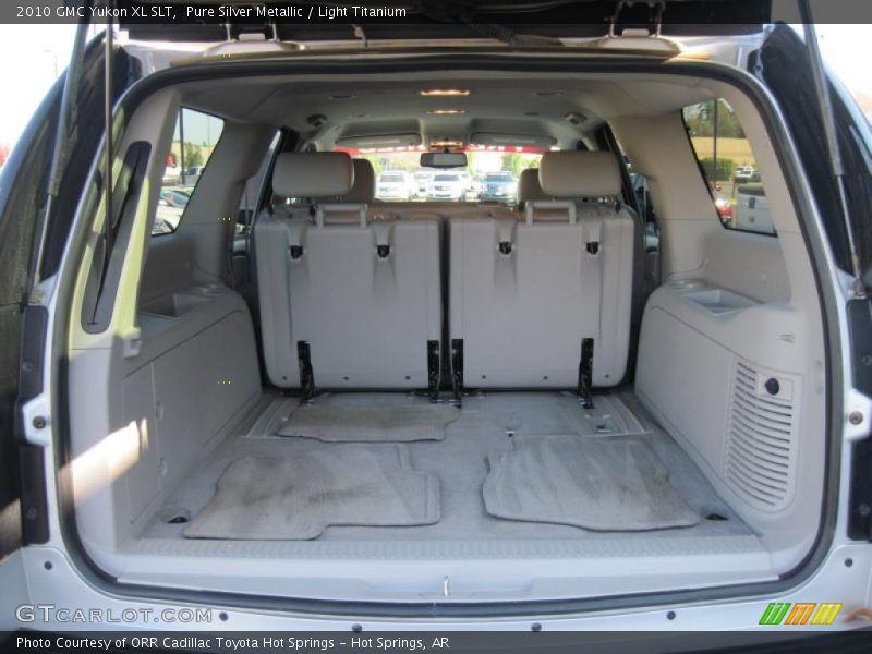  2010 Yukon XL SLT Trunk
