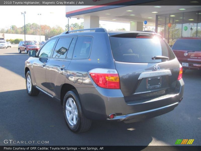 Magnetic Gray Metallic / Ash 2010 Toyota Highlander