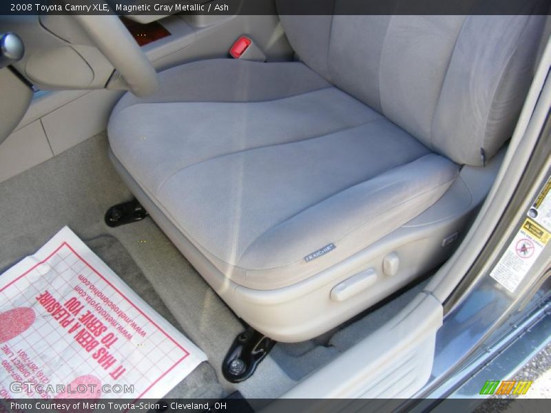 Magnetic Gray Metallic / Ash 2008 Toyota Camry XLE