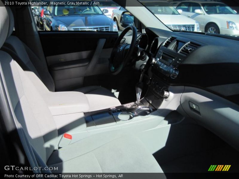 Magnetic Gray Metallic / Ash 2010 Toyota Highlander