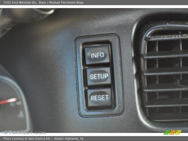 Black / Medium Parchment Beige 2002 Ford Windstar SEL