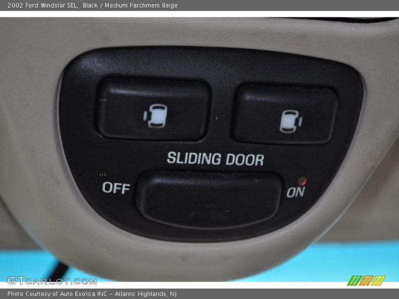 Black / Medium Parchment Beige 2002 Ford Windstar SEL