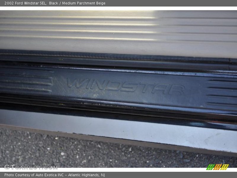Black / Medium Parchment Beige 2002 Ford Windstar SEL