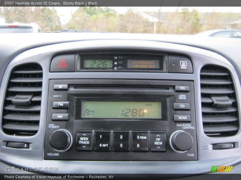 Ebony Black / Black 2007 Hyundai Accent SE Coupe