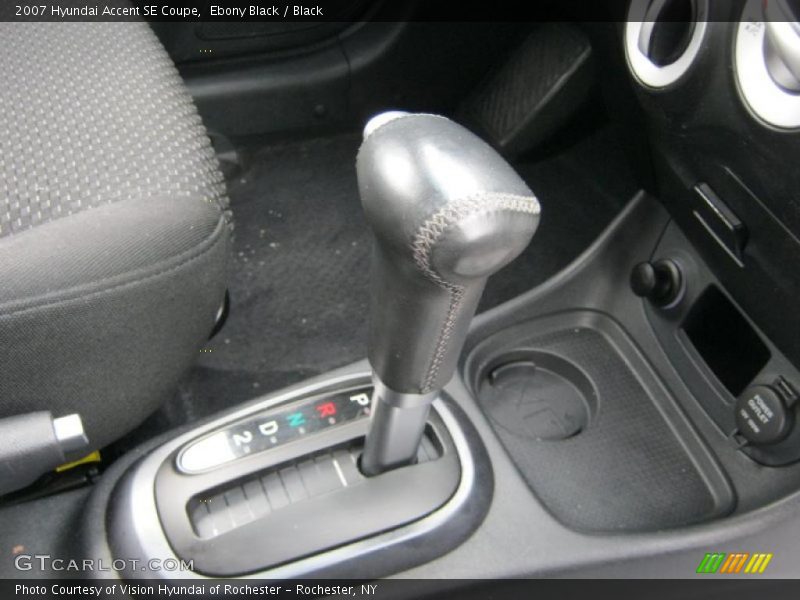 Ebony Black / Black 2007 Hyundai Accent SE Coupe
