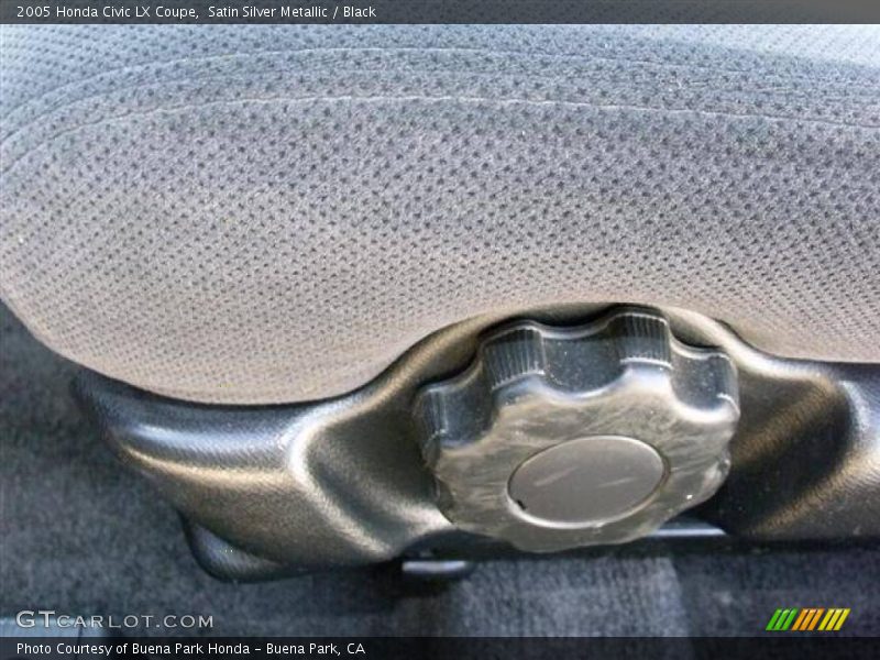 Satin Silver Metallic / Black 2005 Honda Civic LX Coupe