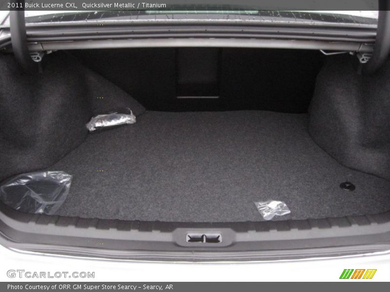 Quicksilver Metallic / Titanium 2011 Buick Lucerne CXL