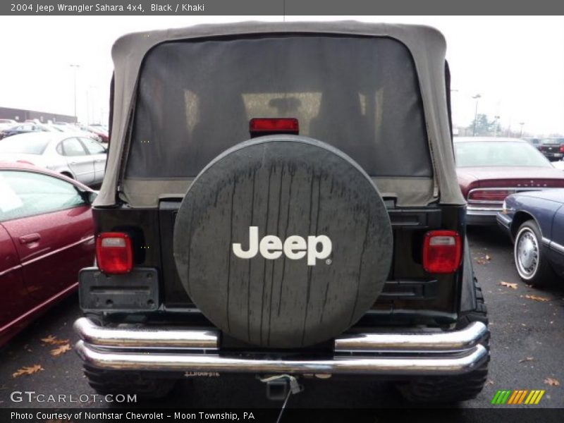 Black / Khaki 2004 Jeep Wrangler Sahara 4x4