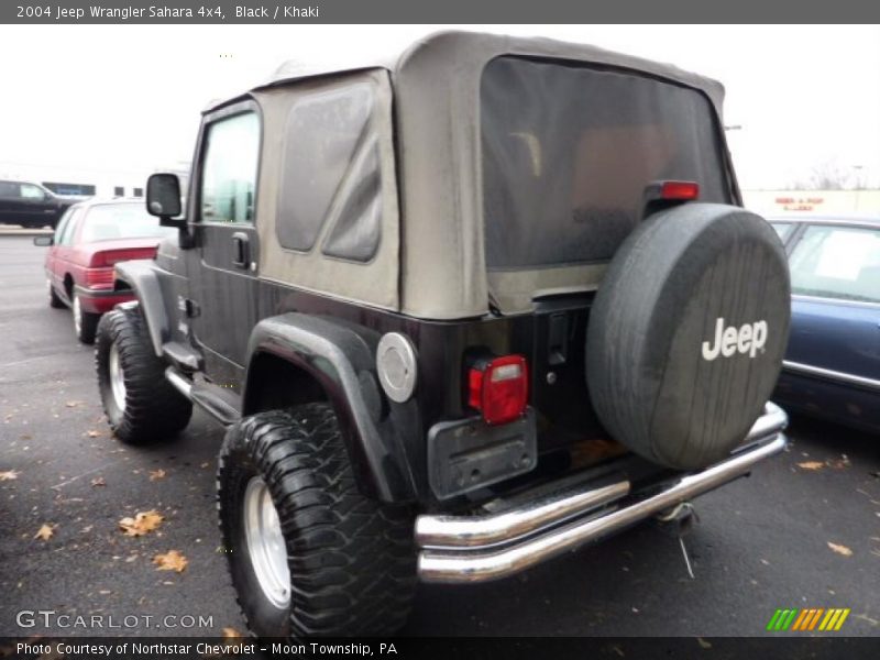 Black / Khaki 2004 Jeep Wrangler Sahara 4x4