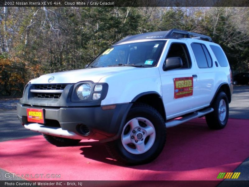 Cloud White / Gray Celadon 2002 Nissan Xterra XE V6 4x4