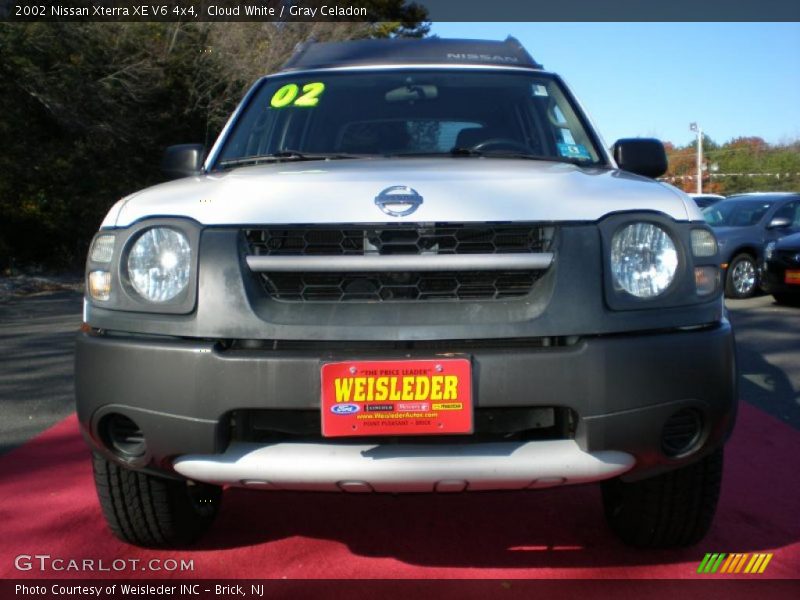Cloud White / Gray Celadon 2002 Nissan Xterra XE V6 4x4