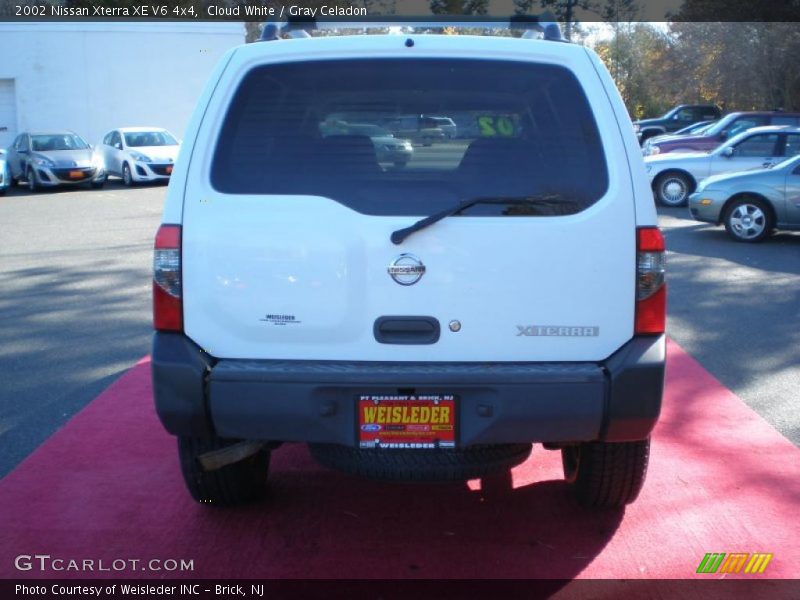 Cloud White / Gray Celadon 2002 Nissan Xterra XE V6 4x4