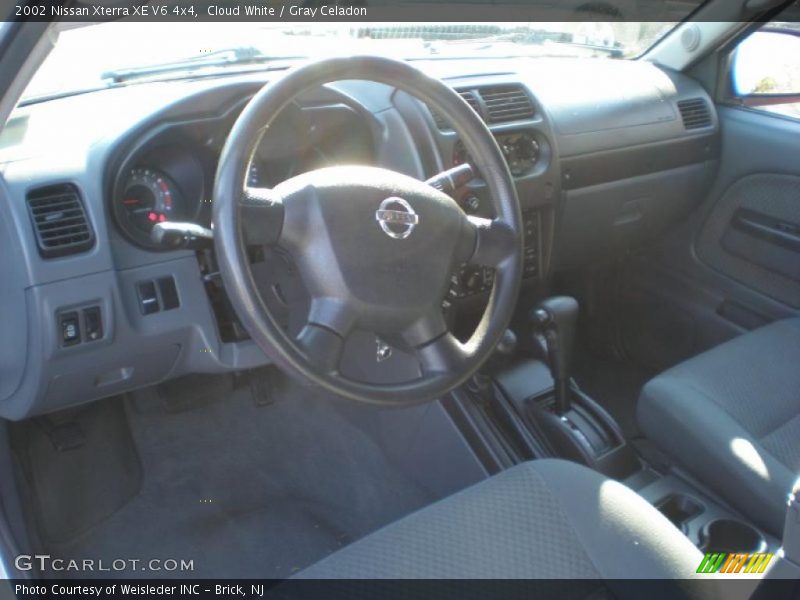 Cloud White / Gray Celadon 2002 Nissan Xterra XE V6 4x4
