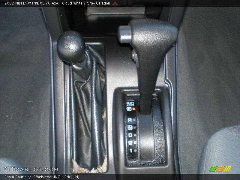 Cloud White / Gray Celadon 2002 Nissan Xterra XE V6 4x4